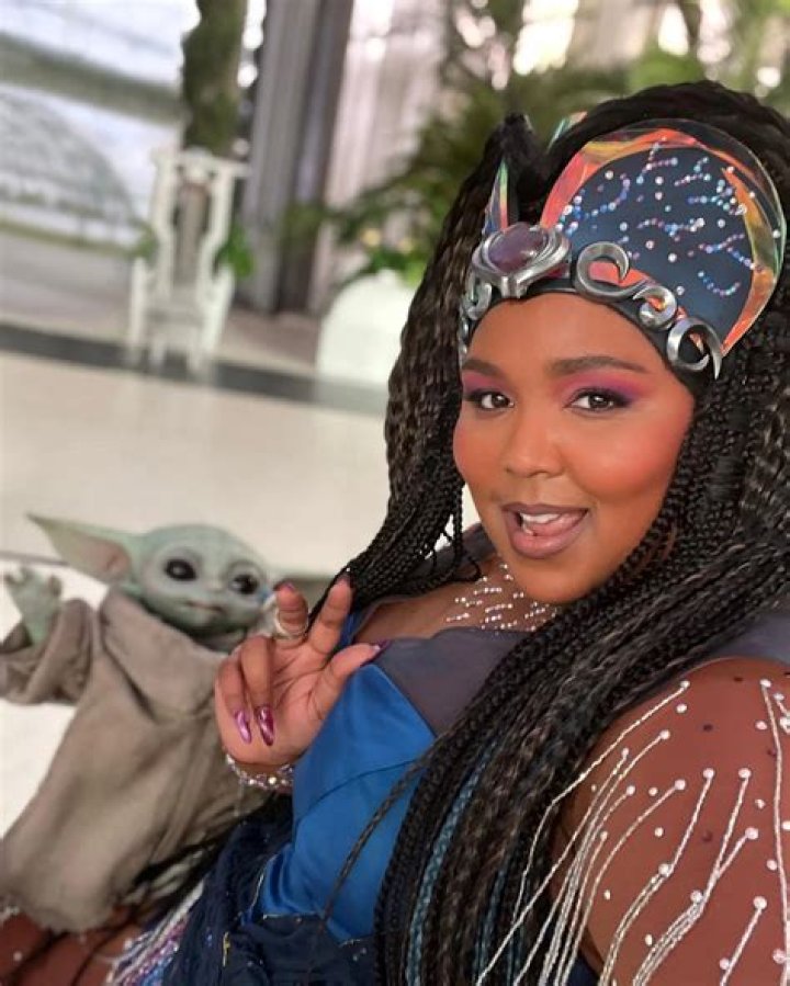 Lizzo Announces She’s Starring in Disney’s ‘The Mandalorian’: Details on Her ‘Star Wars’ Debut