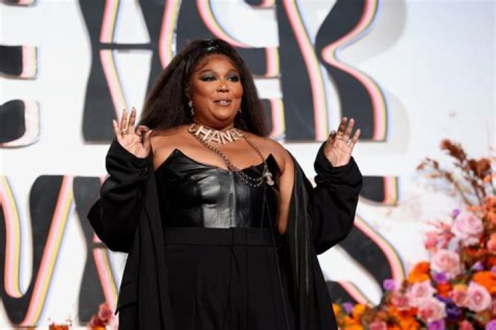 Lizzo Dances To New Nicki Minaj Song On TikTok