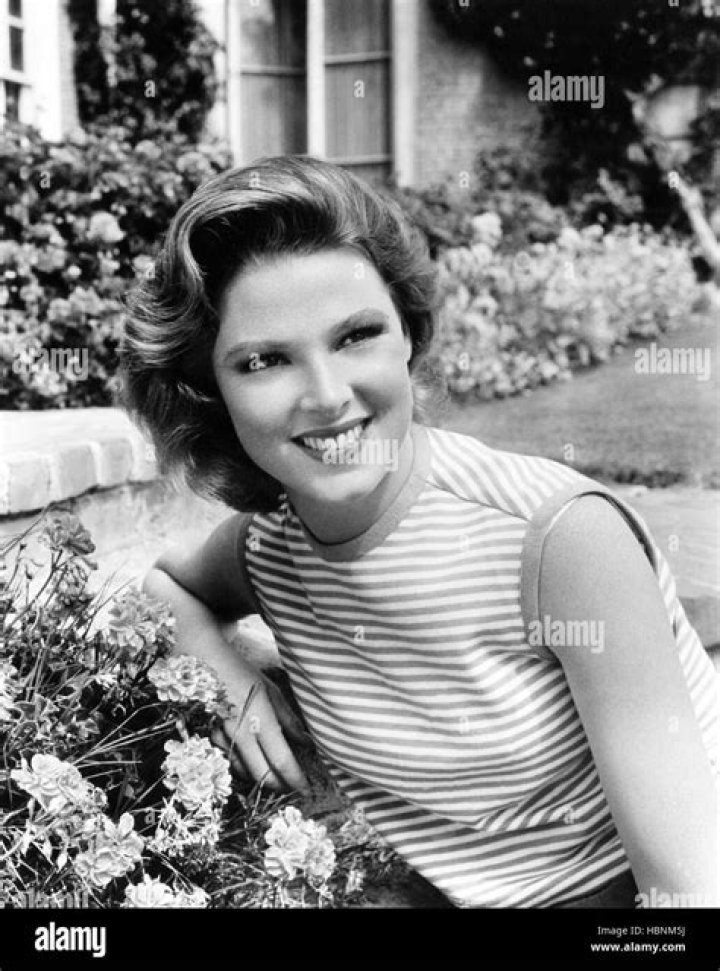 Mariette Hartley – Celebsgraphy