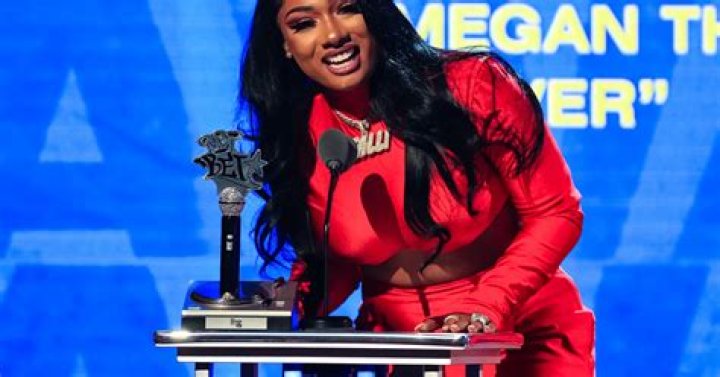 Megan Thee Stallion Shares Childhood Photos Of Herself With Late Parents: "Missing Them"