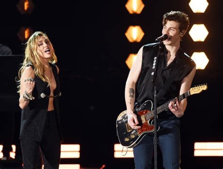Miley Cyrus Performed ‘In My Blood’ With Shawn Mendes and We Basically Died, Y’all