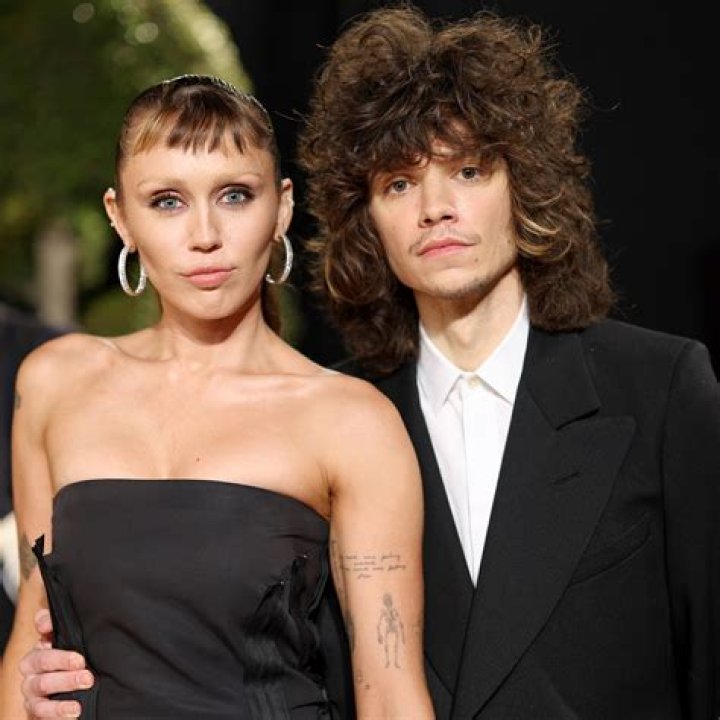 Miley Cyrus Says She’s ‘Looking for an Older Man’ After Cody Simpson Split: ‘I Need Them to Take Care of Them’
