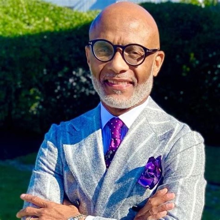 Mrwhosetheboss (YouTube Star) - Age, Birthday, Bio, Facts, Family, Net Worth, Height & More
