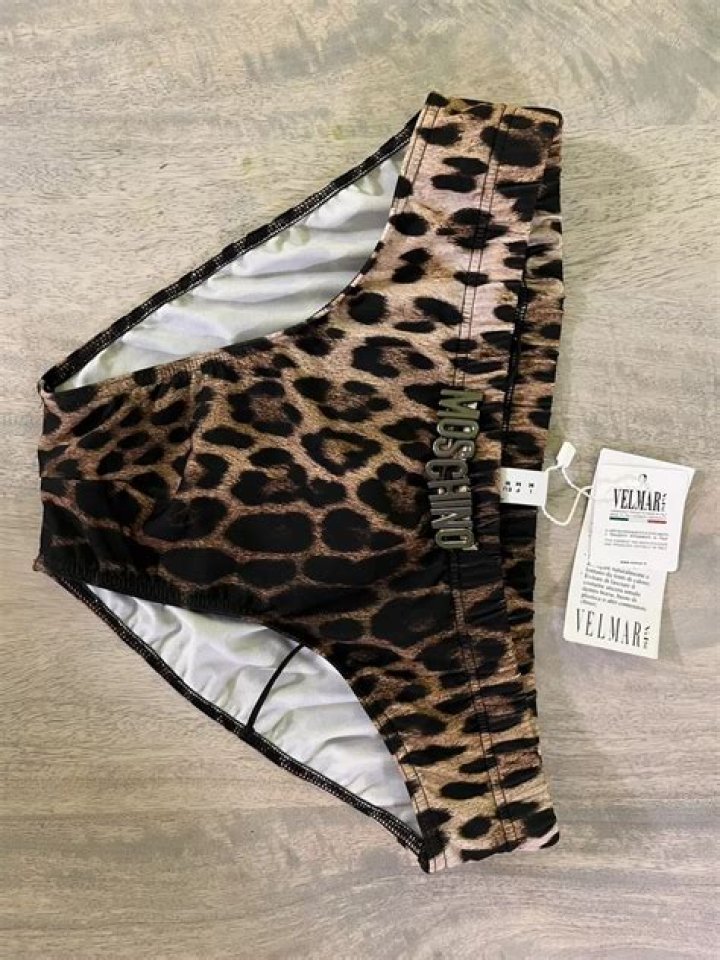 On Holiday! Sam Smith Celebrates Christmas 2022 in Leopard-Print Speedo: Photos