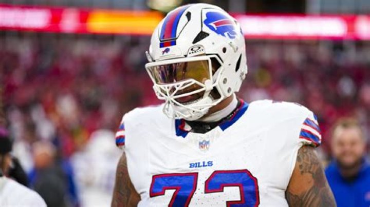 Pete Dawkins (Football Player) - Age, Birthday, Bio, Facts, Family, Net Worth, Height & More