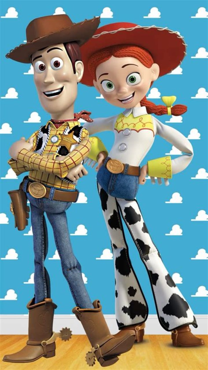 ¿Quién es la novia de Woody? – Celebrity.fm