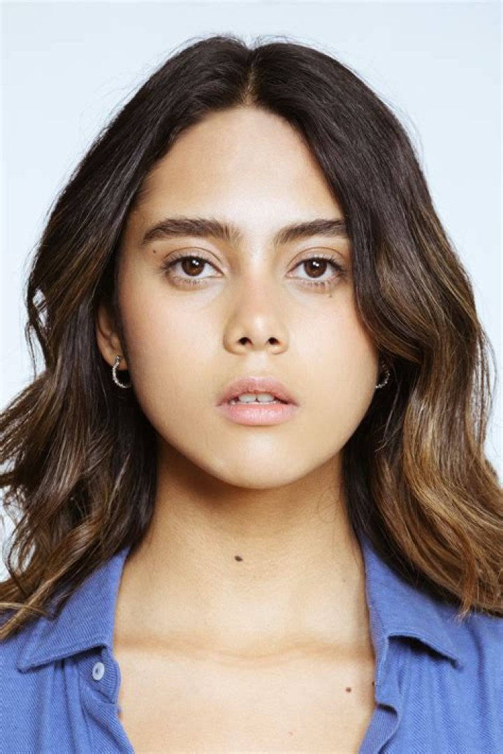 Renata Vaca (TV Actress) - Age, Birthday, Bio, Facts, Family, Net Worth, Height & More