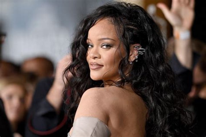 ¿Rihanna es marimacho? – Celebrity.fm