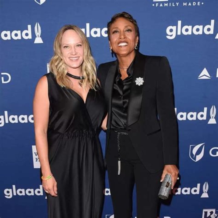 Robin Roberts Biography, Age, Height, Husband, Net Worth, Family