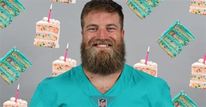 Ryan Fitzpatrick Blames Birthday Cake For Offseason Weight Gain