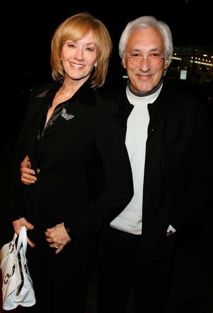 Steven Bochco Biography, Age, Height, Wife, Net Worth, Family