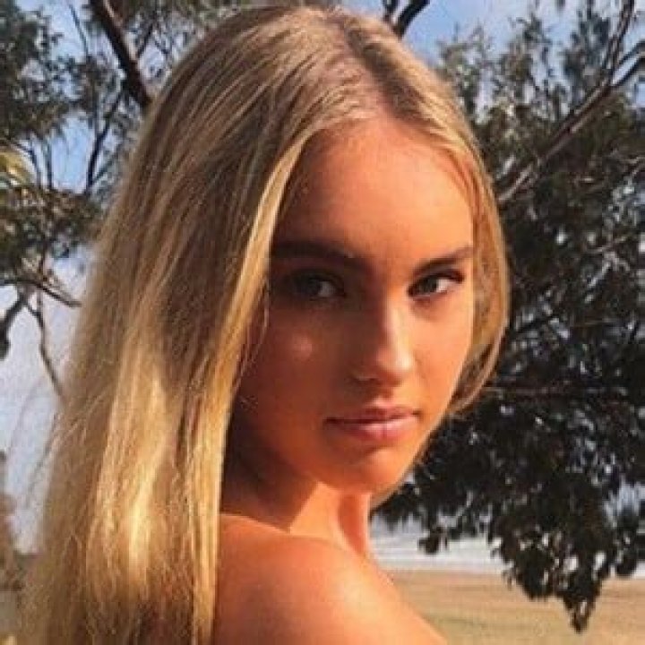 Summer Rose Hart (Model) - العمر ، تاريخ الميلاد ، السيرة الذاتية ، الحقائق ، الأسرة ، صافي الثروة ، الطول والمزيد