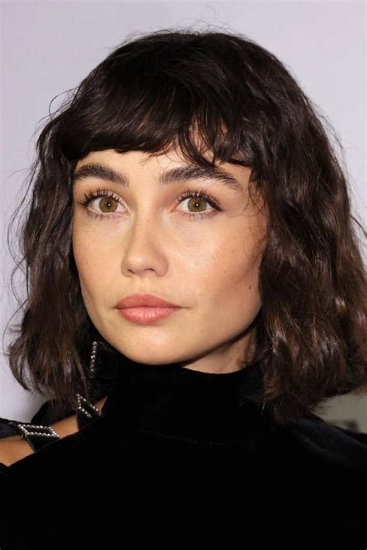 Sydney Chandler (TV Actress) - Age, Birthday, Bio, Facts, Family, Net Worth, Height & More