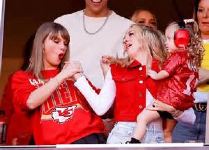 Taylor Swift and Brittany Mahomes Perform Choreographed Handshake in Suite at Chiefs Game Together