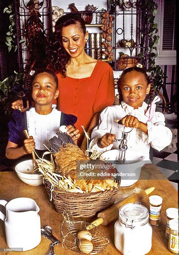 Veronica Porché Ali (Family Member) - Age, Birthday, Bio, Facts, Family, Net Worth, Height & More