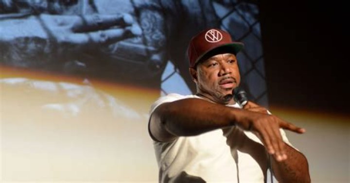 Wack 100 Posts Old Video Of Diddy In A Wig, Claims Meek Mill Must Be Involved