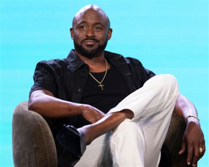 What is Wayne Brady salary?