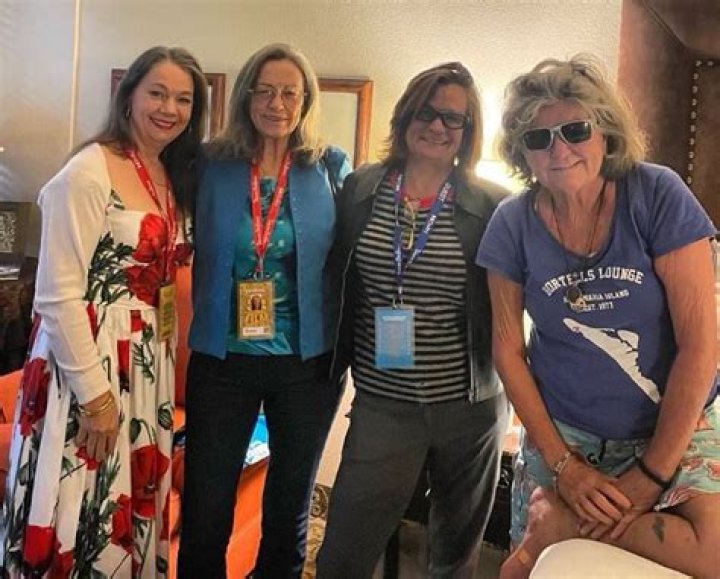 Who is Bonnie Stoll? Wiki, Age, Spouse, Net Worth, Family, Height, BIO