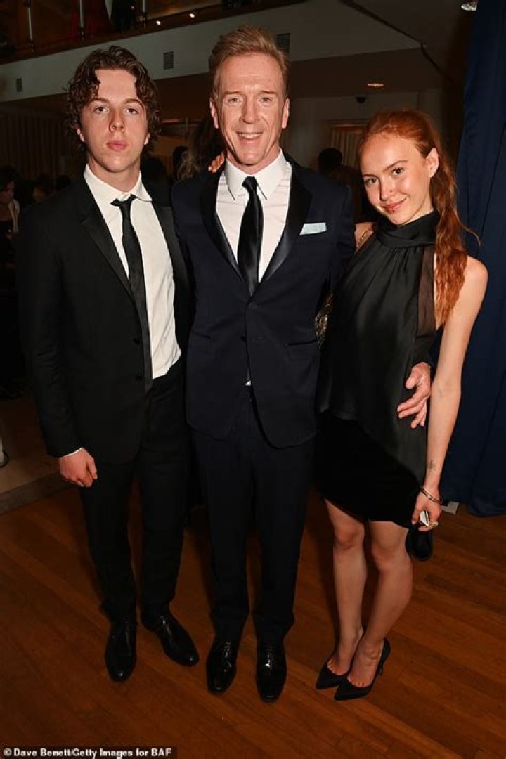 Who is Gulliver Lewis? Wiki, Age, Bio & Facts about Damian Lewis' Son