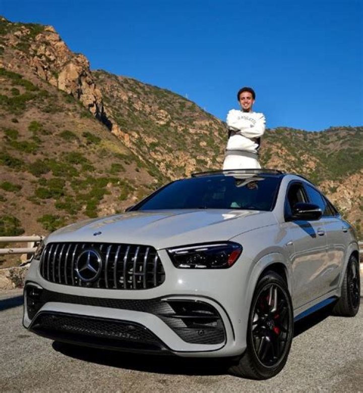 Who Is Ramitheicon? Age, Height, Wiki, Net Worth, Family, Girlfriend & More