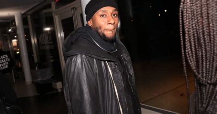 Yasiin Bey Roasted For Latest Outfit