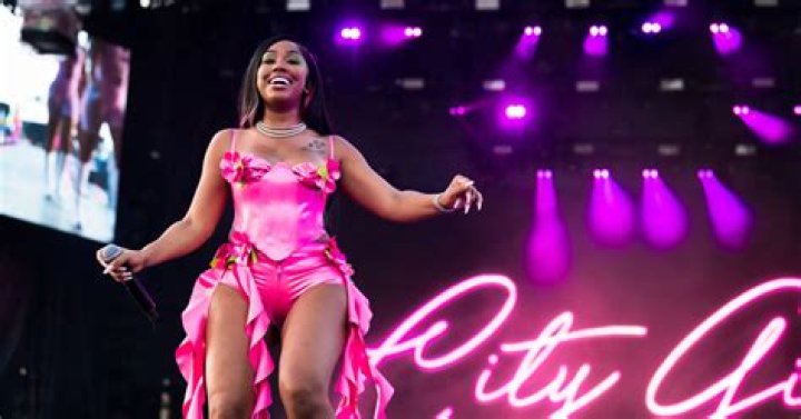 Yung Miami Orders Fans To "Leave Her Daddy Alone"